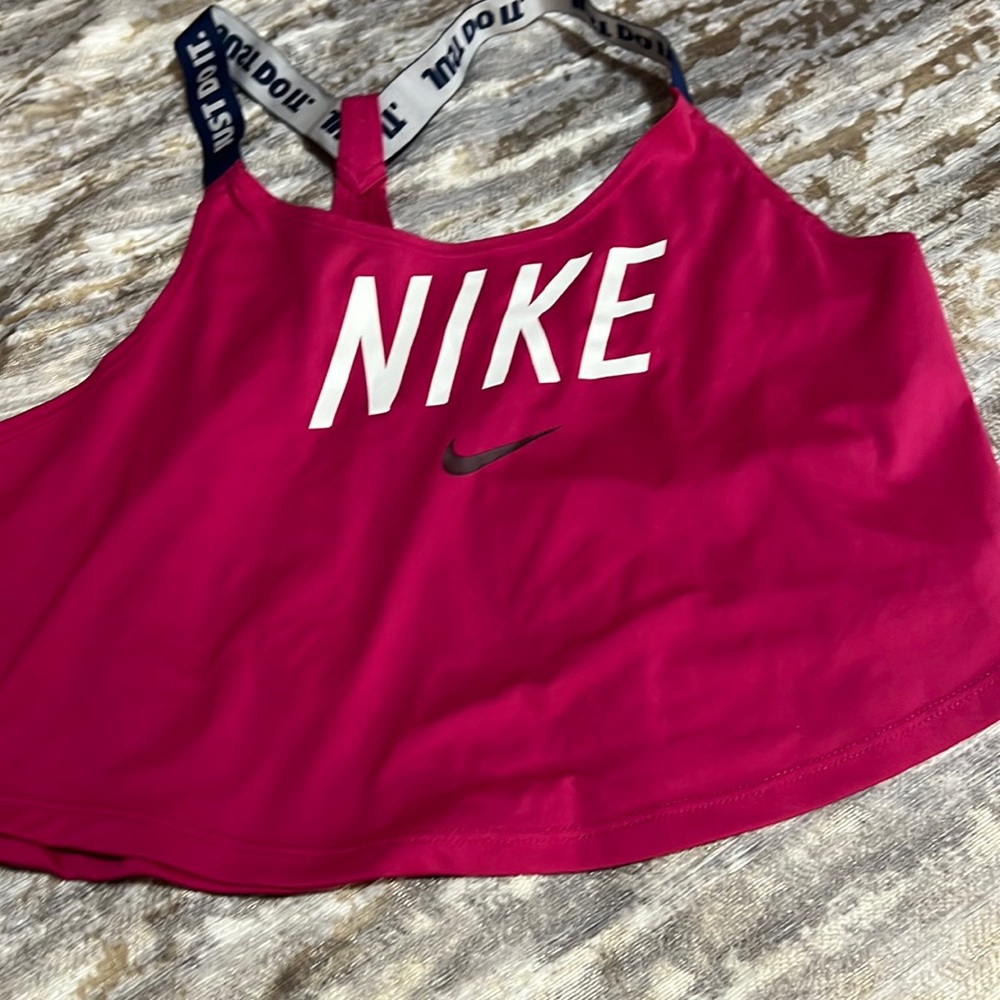 Nike just do it top size small